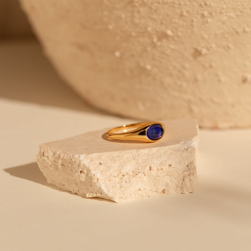 Aveline Sable Ring